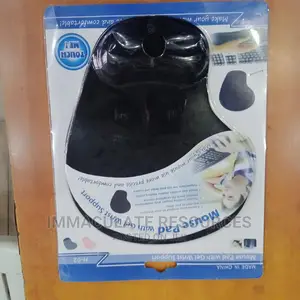 Mouse Pad With Wrist Support