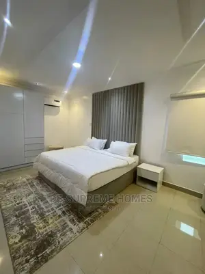 Luxury 3 Bedrooms Apartment for Shortlet