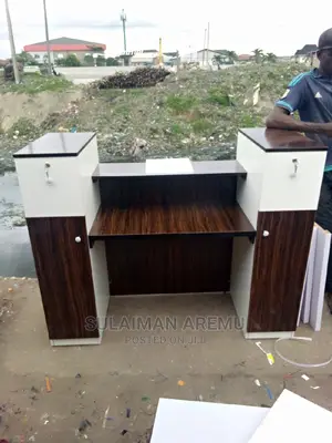 Receptionist Table