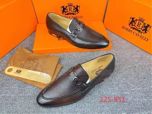 ROBBY CAVALLY Men’S Shoes