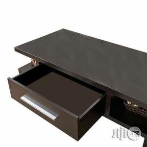 Extol Center Table (Reference: Fx051bb)