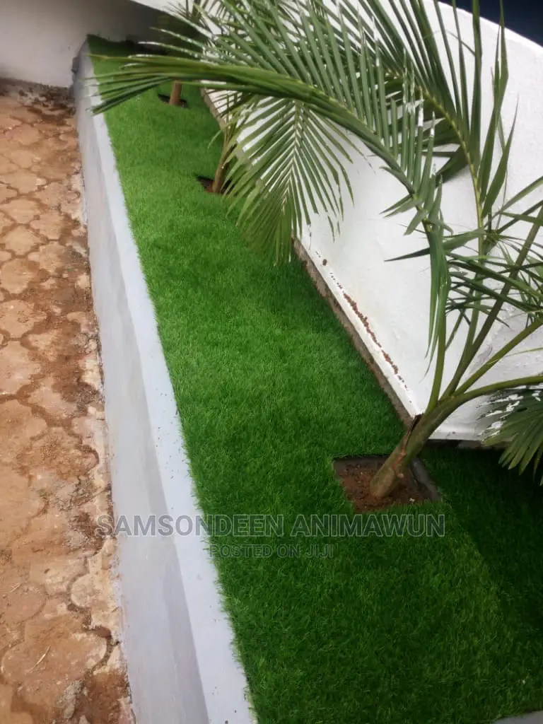 Top Artificial Grass