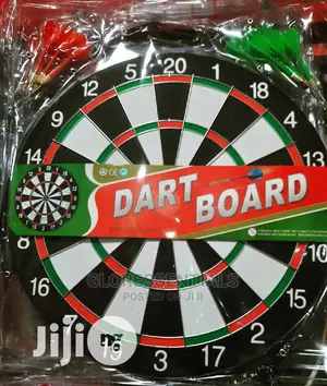 Standard Dart Board With 6 Arrows