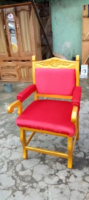 Royal Chair