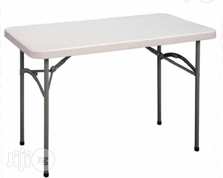 Foldable Outdoor Plastic Table