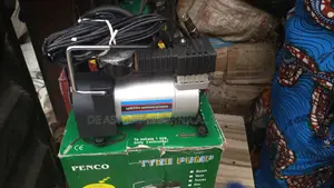 12-13v Car Tire Inflator With Compressor