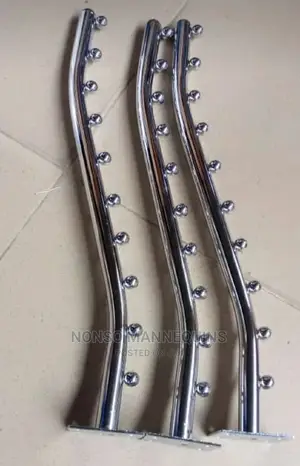 10 Pin Thick Studed Metal Wall Hangers