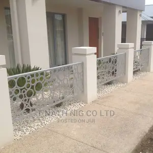 Laser Railings and Gate Fence With Good Quality Finish Contr