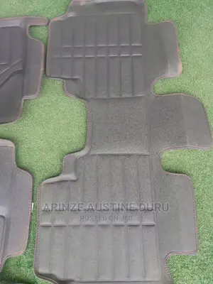 Highlander 2005 Fiber Custom Floor Mat