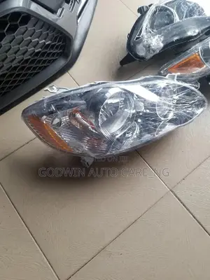 Headlight 2005 Toyota Corolla