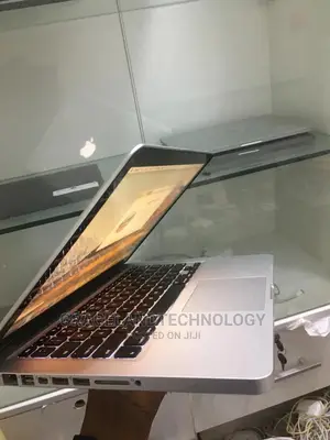 Laptop Apple MacBook 4GB Intel Core I5 HDD 500GB