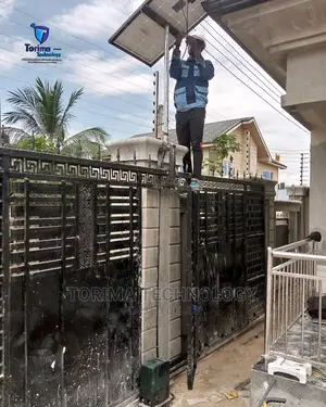 Solar Gate System