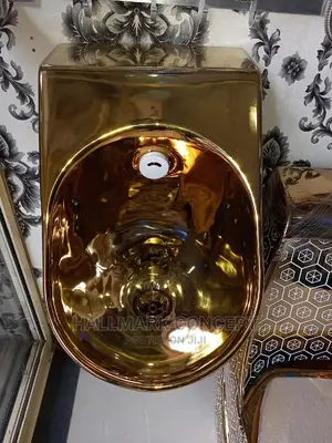 Urinary Bowl Gold.