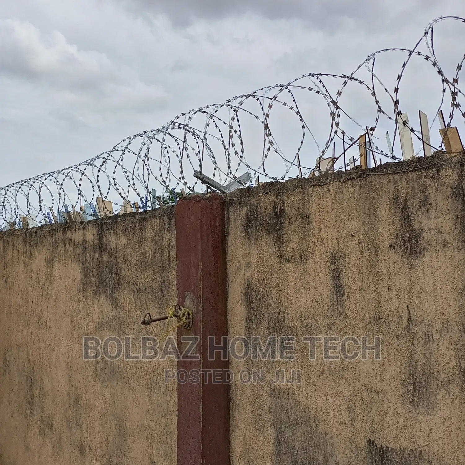 Amerinca Razor Barb-Wire; Maximum Security