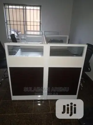 Office Workstation by Four People