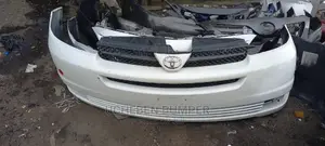 Complete Front Bumper Toyota Sienna 2004