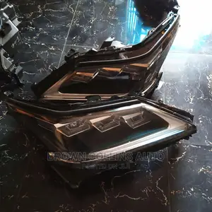 Headlights 2016-2020 LX570