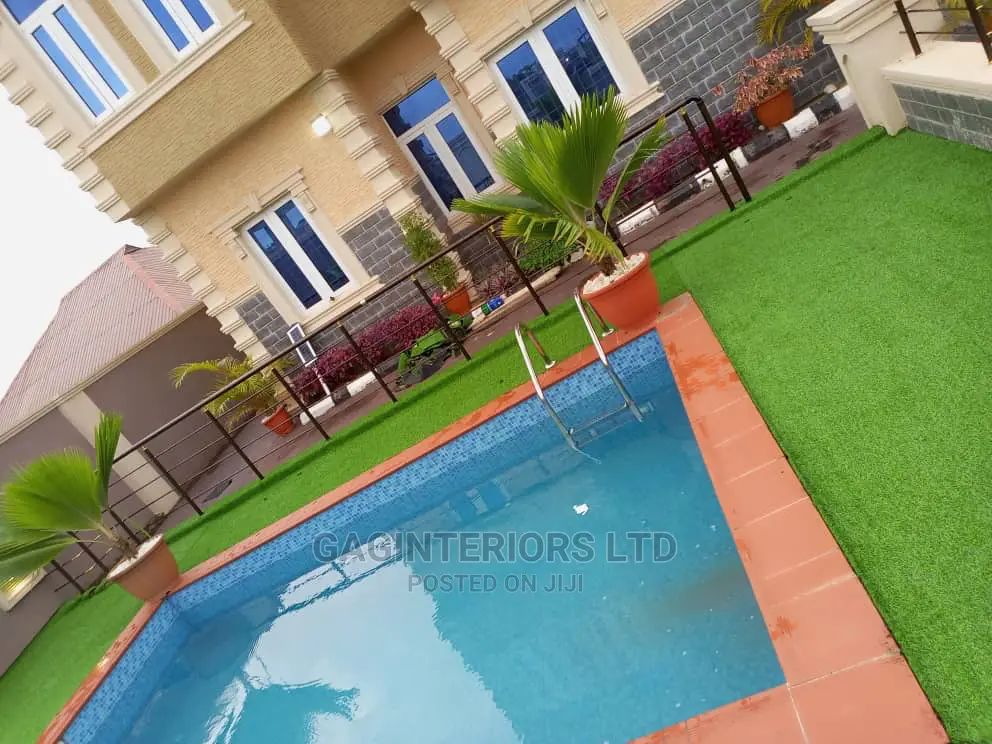 20mm Artificial Grass