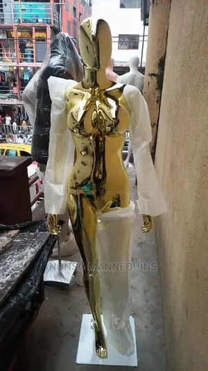Medium Breast Gold Female Size 8 Body Mannequin