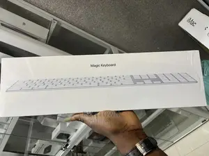 Apple Magic Wireless Keyboard With Numeric Keypad (Silver)