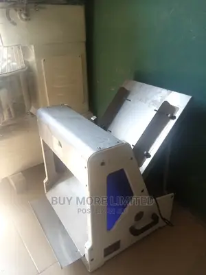 Strong New Bread Slicer
