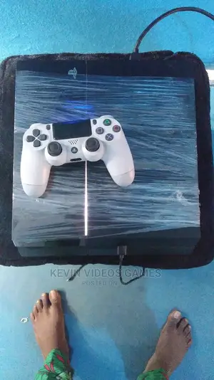 Ps4+Fifa25+Pes24+Mk11+God Of War And Lots More