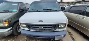 Ford E250 2003