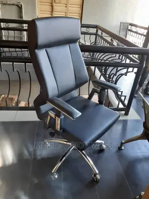 MB100 Executive Office Chair