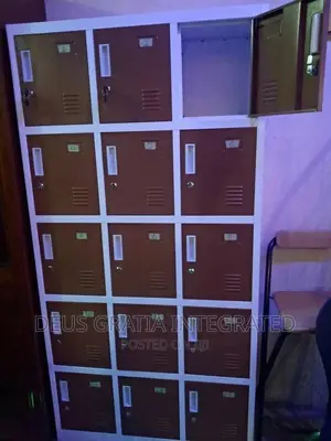 Workman Cabinet 15 Doors