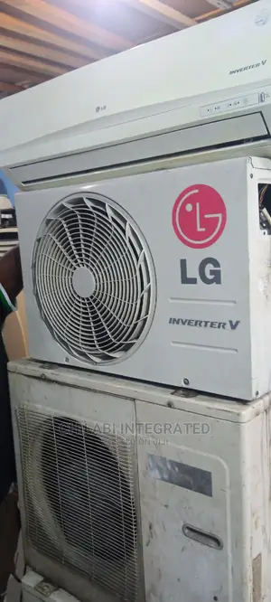3 Months Old Almost New INVERTER 1.5HP LG Air Conditioner