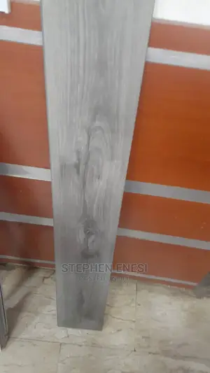Luxury PVC Vinyl, SPC, Wooden Laminates