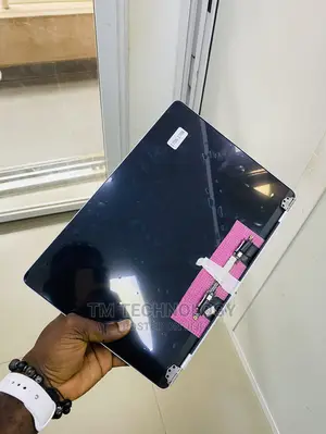 Macbook Pro 2016/17 Screen