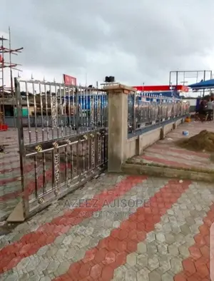 Stainless Steel Transparent Gate