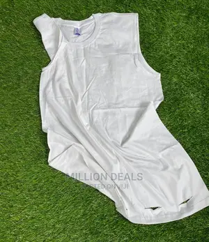 Armless Ripped Bottom Men's Round Neck Shirt