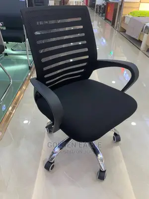 8016 Swivel Office Mesh Chair