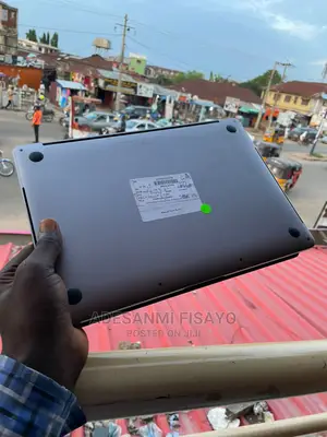 Laptop Apple MacBook Pro 2019 8GB Intel Core I5 SSD 128GB