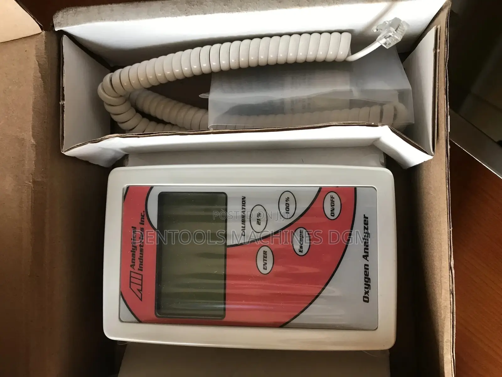 Oxygen Analyzer