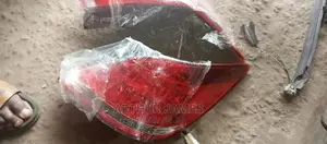 Back Light Toyota Avalon 2008