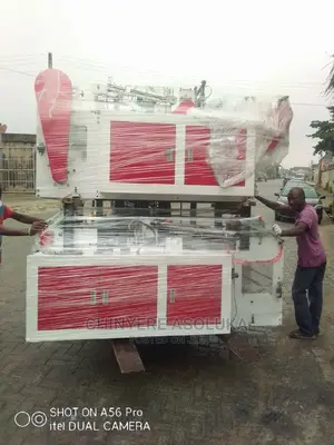 Side Sealing Cutting Machine.