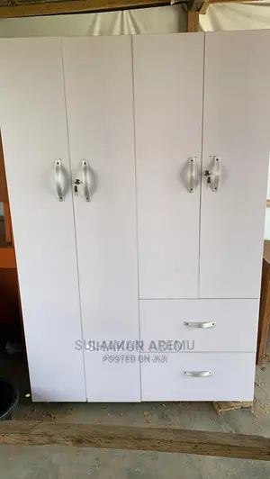 Beautiful Wooden Wardrobe 4feet6feet