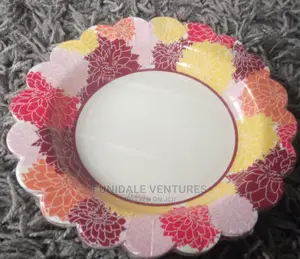 10ct Flower Petals Shaped Disposable Plate