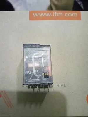 Schneider Pin Relay 12v