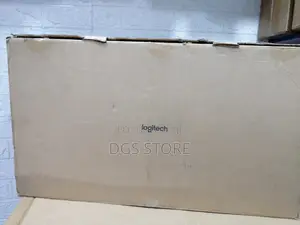 Logitech Rally Plus UHD Conference Camera System Webcam
