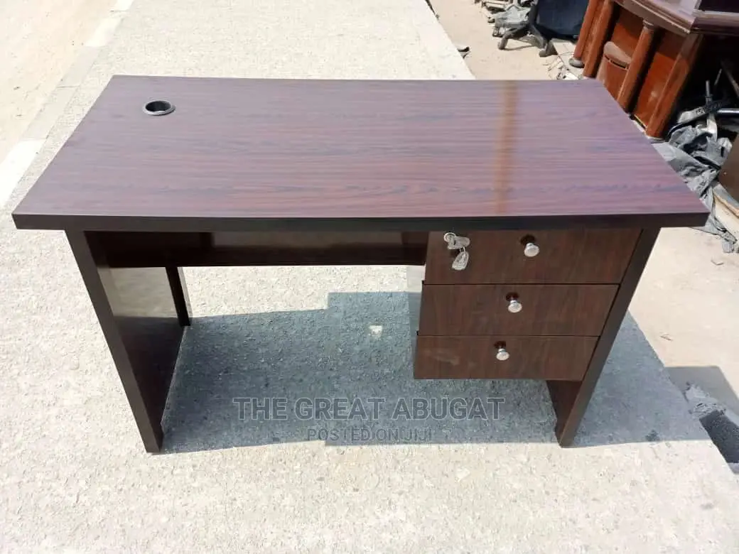 Four Feet Table
