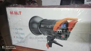 M.M.T LED DL-200. 200w Studio Continuous Video Light