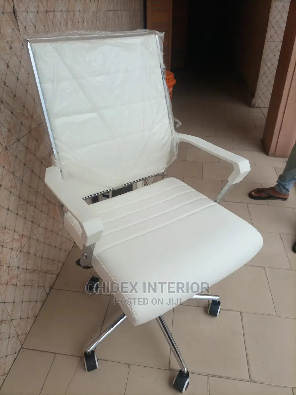 Exotic Executive Chiar