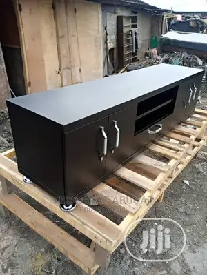 Quality Tv Shelf/Stand. 8ft Lenth
