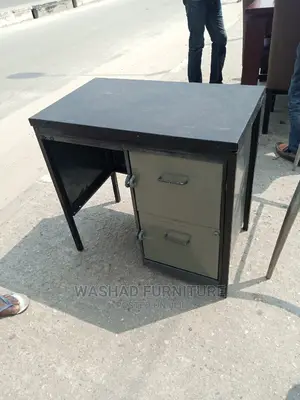 Metal 0ffice Table With Cabinet