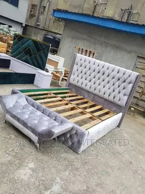 6 X6 Bedframe Padded With Footrest