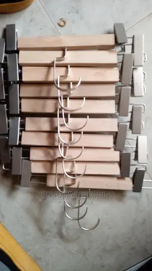 High Quality Wooden Clip Hangers With Metal Hook
